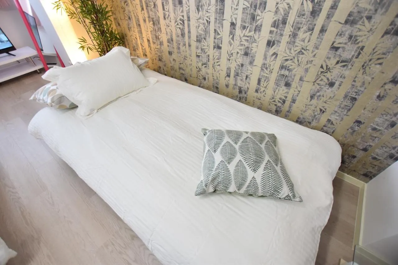 Nippombashi Art Hotel 503 Osaka Apartment